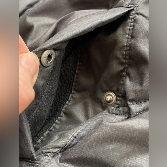 Gap | Women’s Black Medium Lightweight Soft Winter Jacket with Zipper & Buttons - Picture 8 of 16